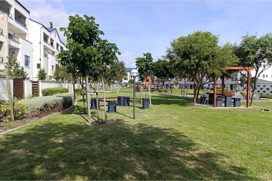 1 Bedroom Property for Sale in Sandown Western Cape